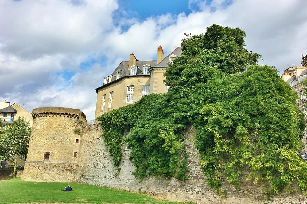 Vol à Rennes